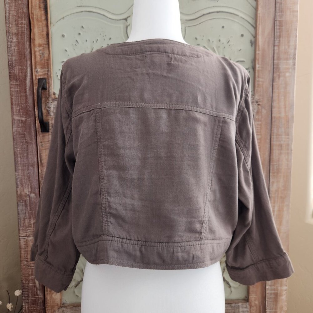 Torrid Cropped Button-Front 3/4 Sleeve Jacket | 2x - Picture 3 of 7